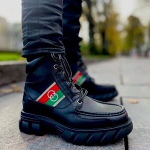 Gucci new never worn interlocking g  size 39